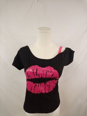 Vintage 80's/90's Style Junior's Black/Pink Short Sleeve Tee Size S